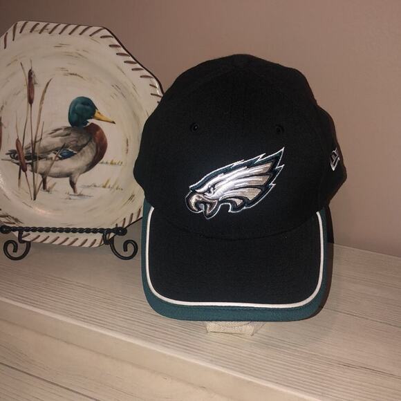 New Era 39Thirty Philadelphia Eagles NFL Hat Cap Black small/medium NWT - Picture 1 of 6